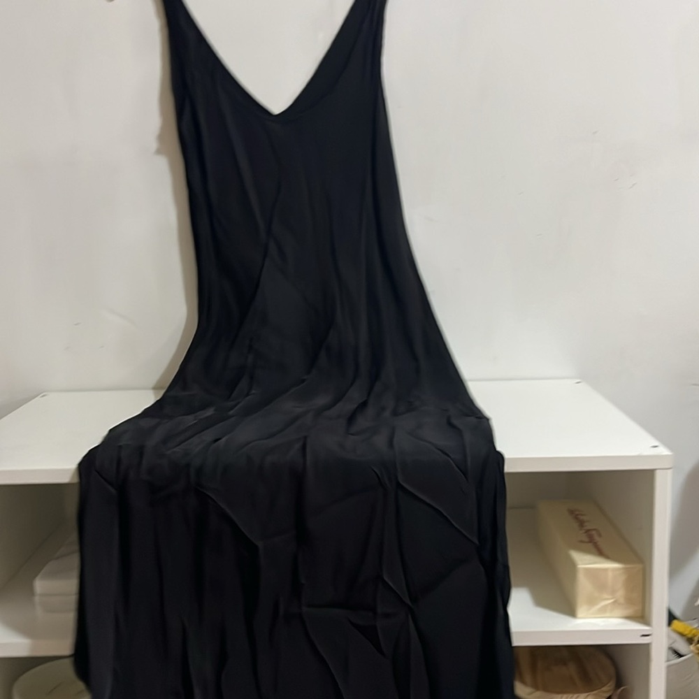 Babaton Size Large Dress Elegant Black Sleeveless Dress